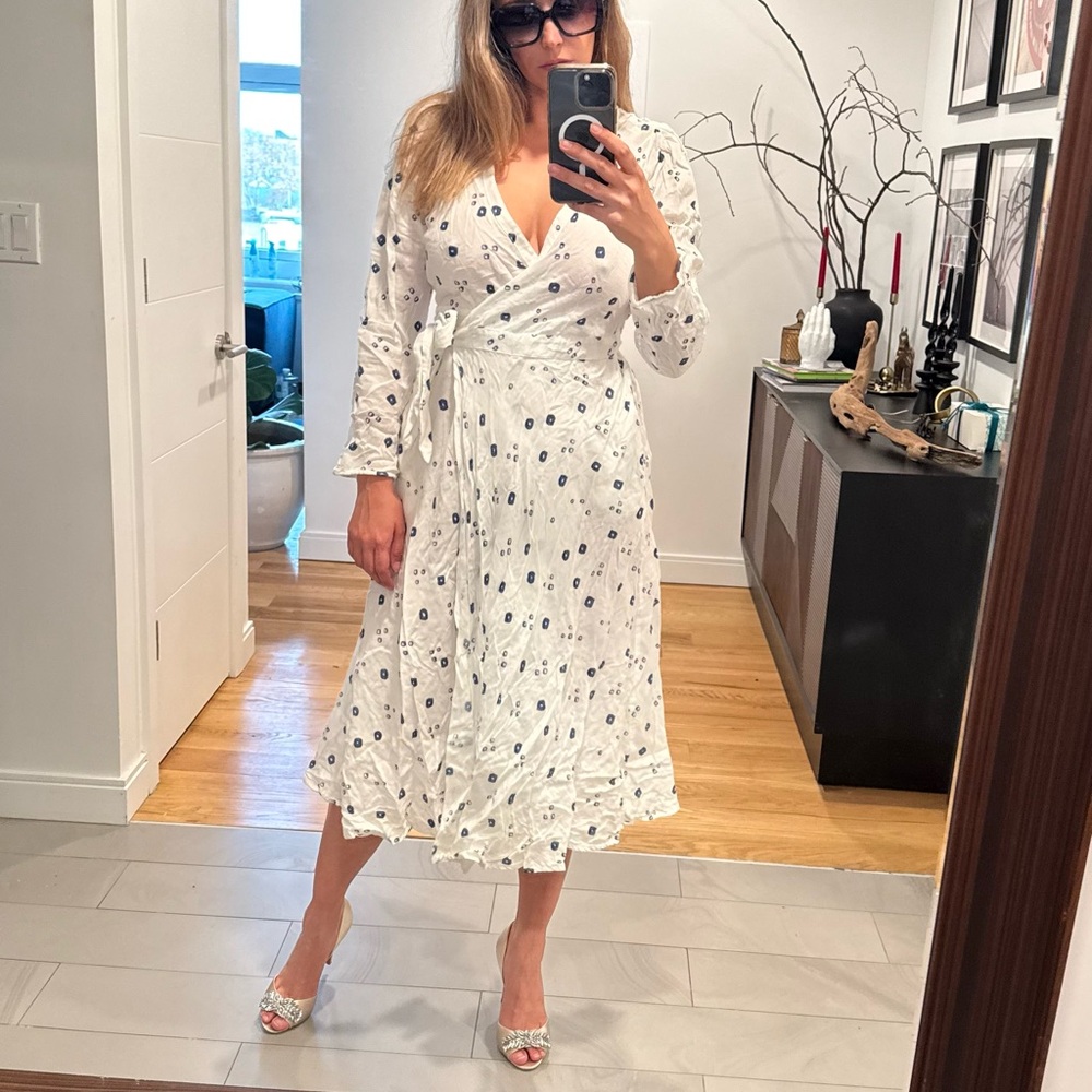 Chic White Floral Wrap Dress
